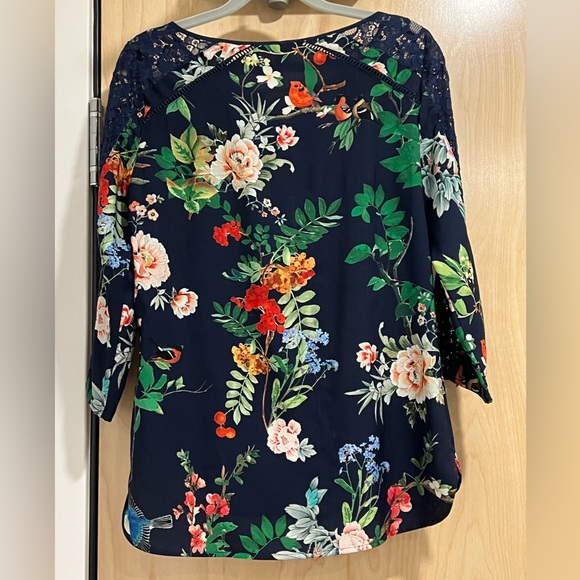 Express Floral w/ Birds Print Lace Armed Blouse - Picture 2 of 7